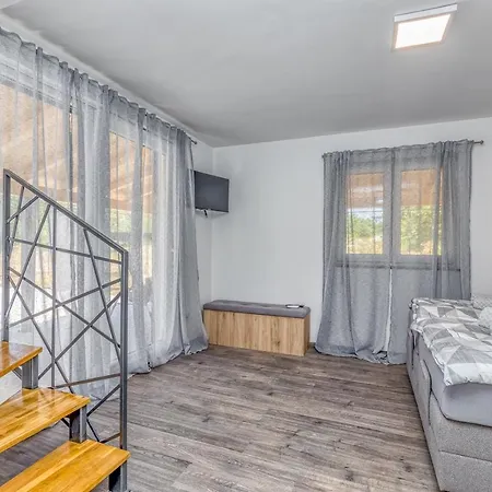 House Krase With Private Pool * Smoljanci
