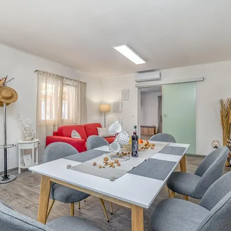 House Krase With Private Pool