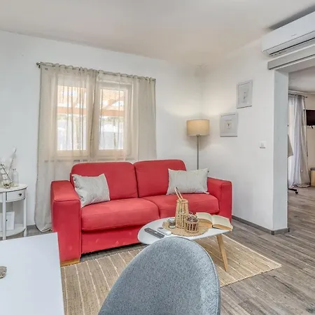 House Krase With Private Pool * Smoljanci