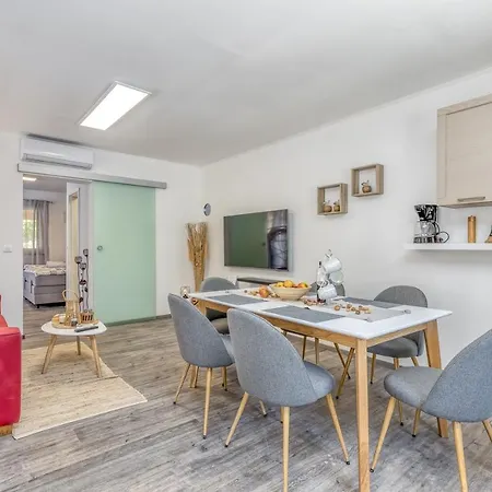 House Krase With Private Pool Smoljanci