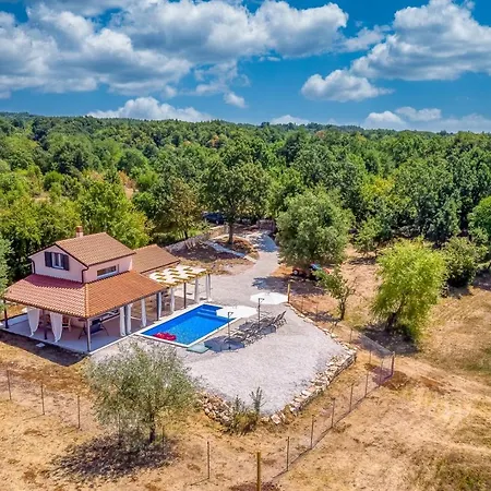 House Krase With Private Pool Semesterbostad *