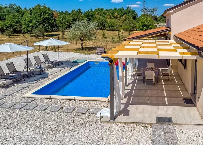 House Krase With Private Pool Smoljanci