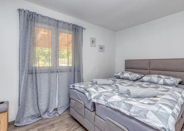 House Krase With Private Pool Smoljanci