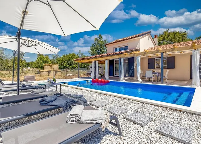 House Krase With Private Pool Σπίτι διακοπών Smoljanci
