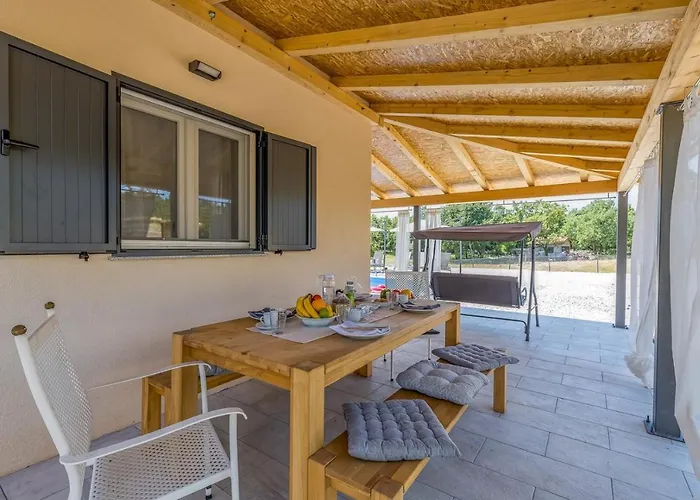 House Krase With Private Pool Σπίτι διακοπών Smoljanci