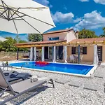 Holiday home House Krase With Private Pool Smoljanci