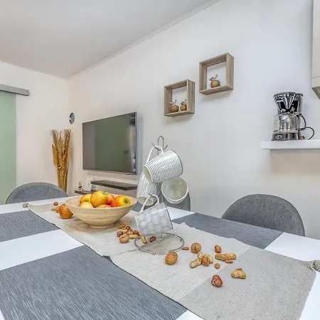 House Krase With Private Pool Ferienhaus